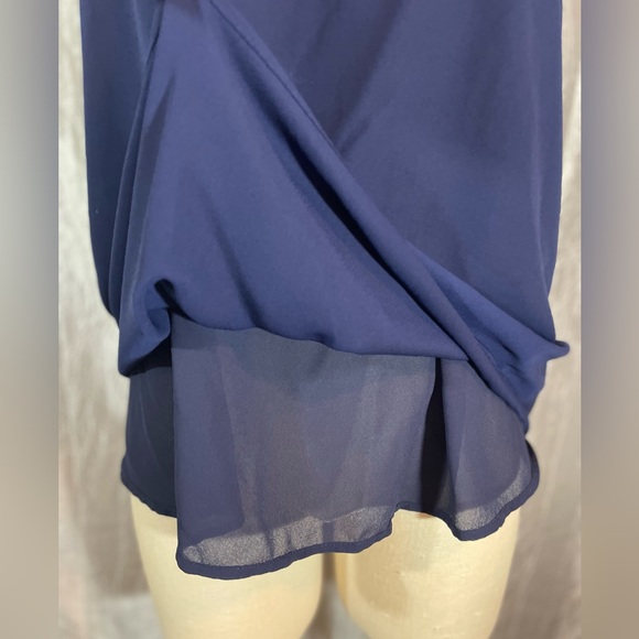 Wells Grace navy polyester tank top with liner & adjustable straps - Picture 2 of 10